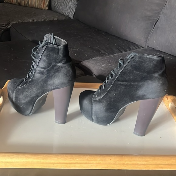 Platform booties - Picture 3 of 3